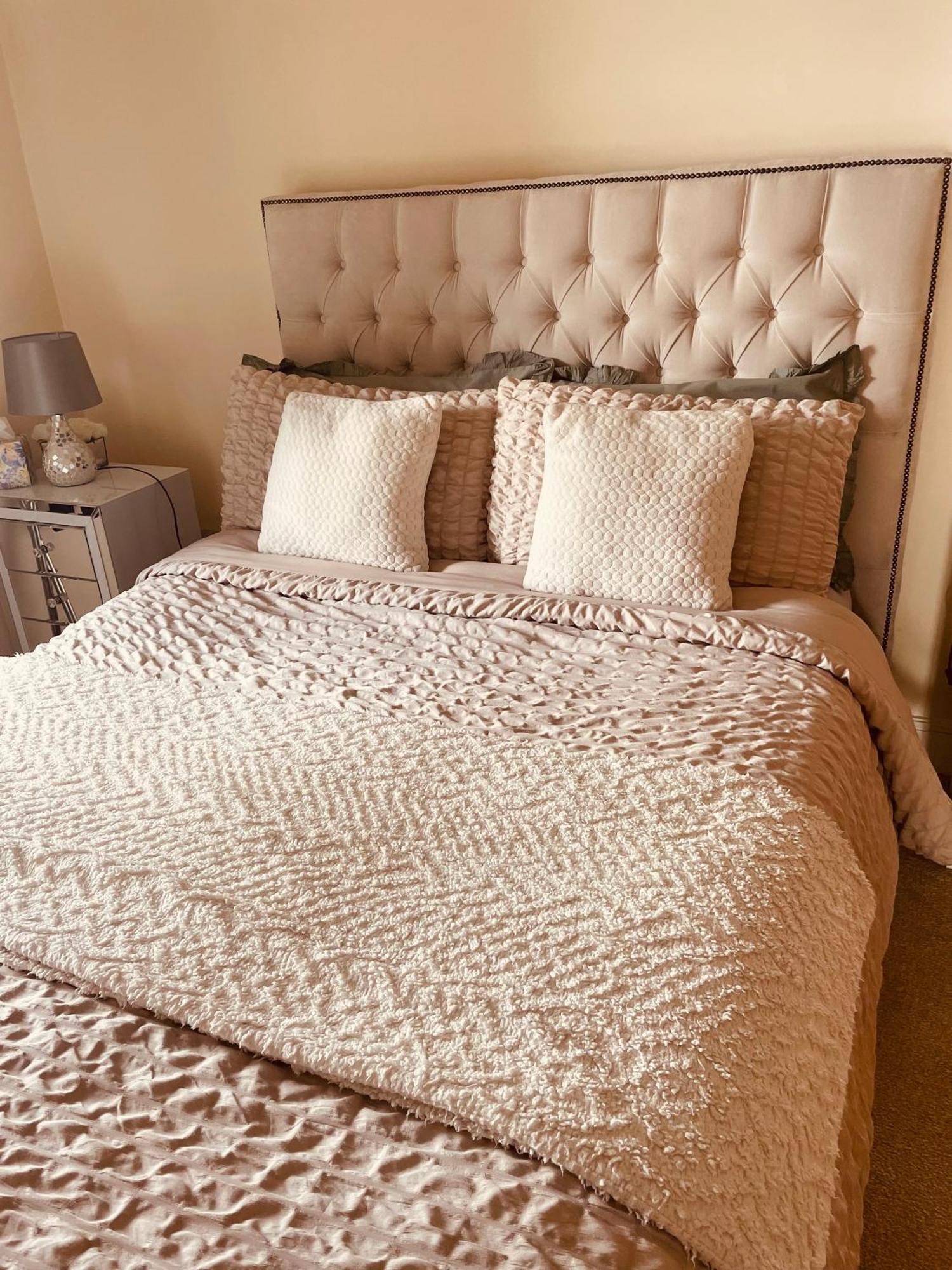 A Room In Central Park Apts Carrick on Shannon Buitenkant foto